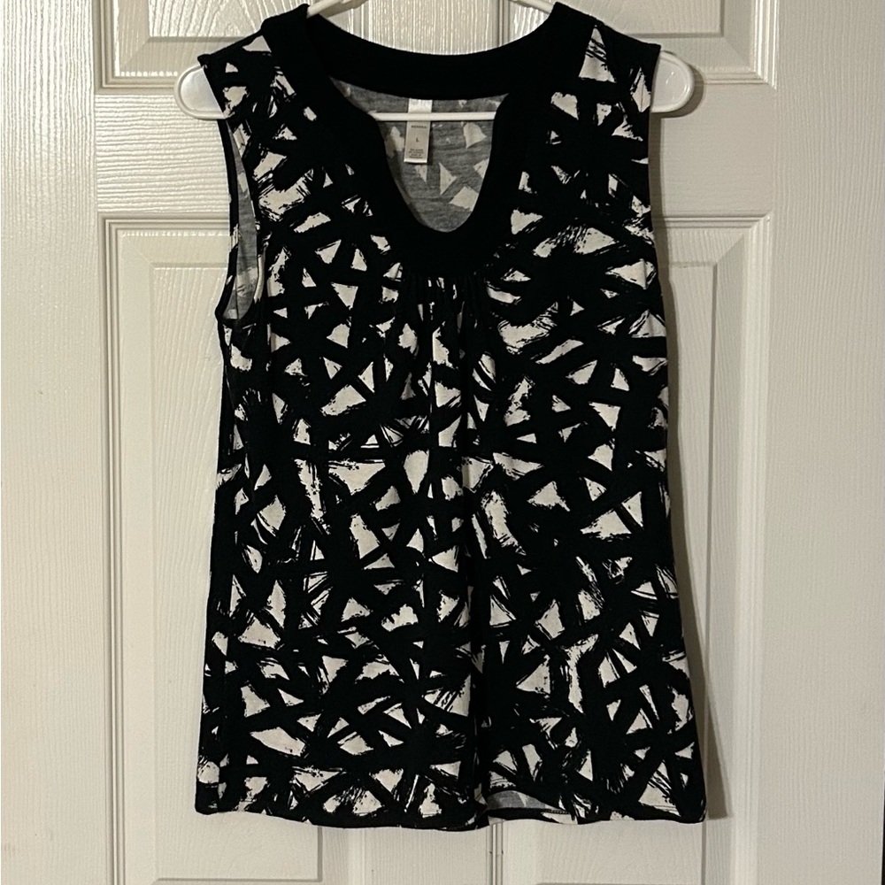 Merona‎ Black and White Graphic Sleeveless Tank Top